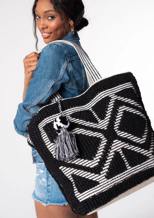 Love Stitch Diamond Carpet Tote