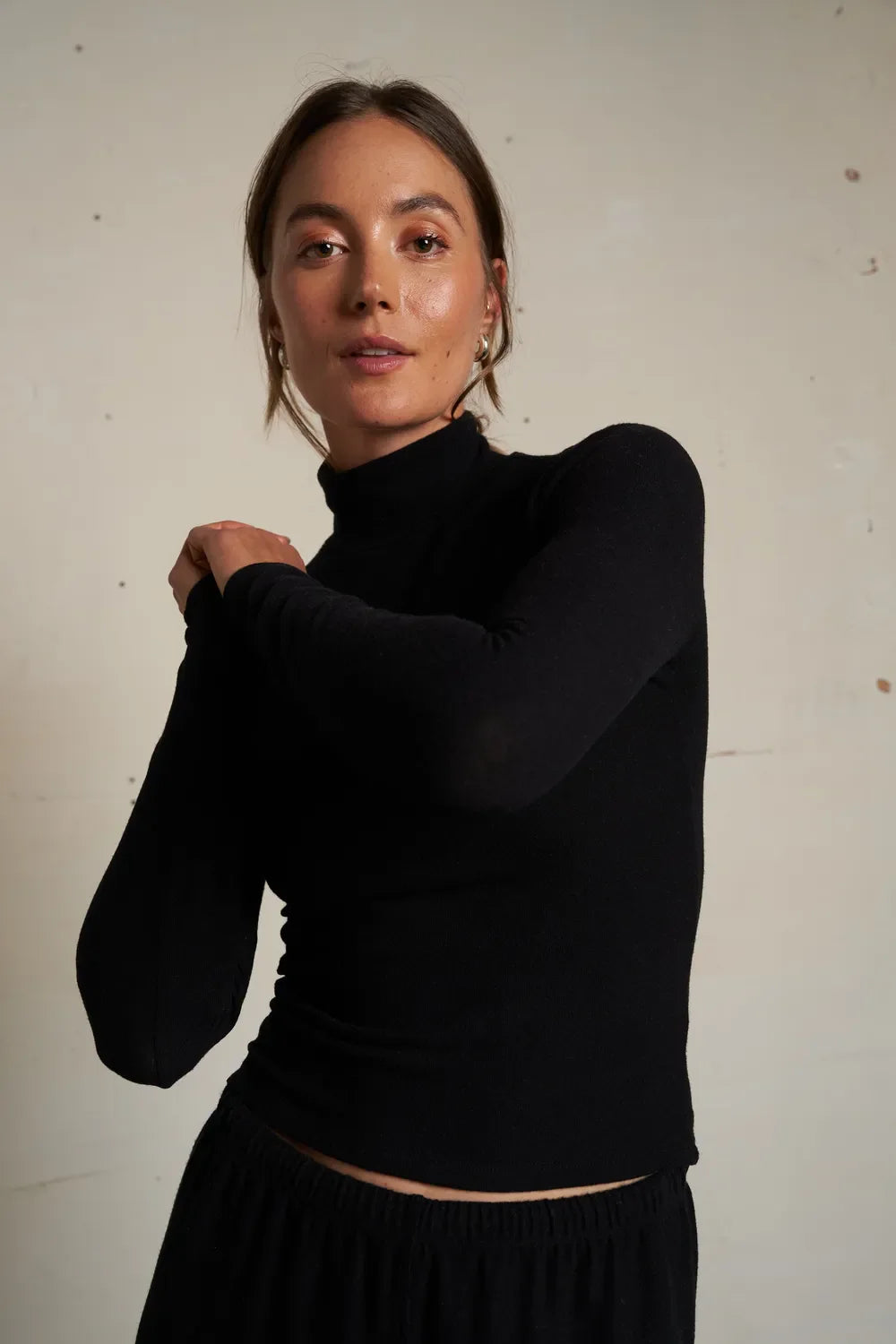 Perfect White Tee Dana Turtleneck