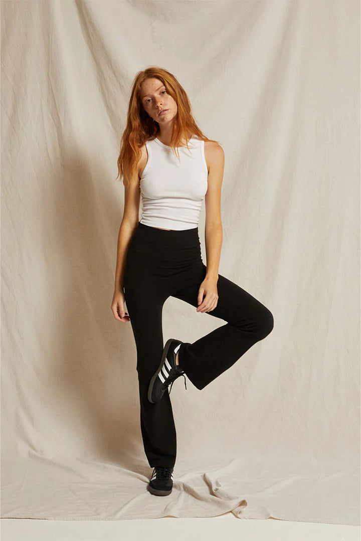 Perfect White Tee Lemmy Pant