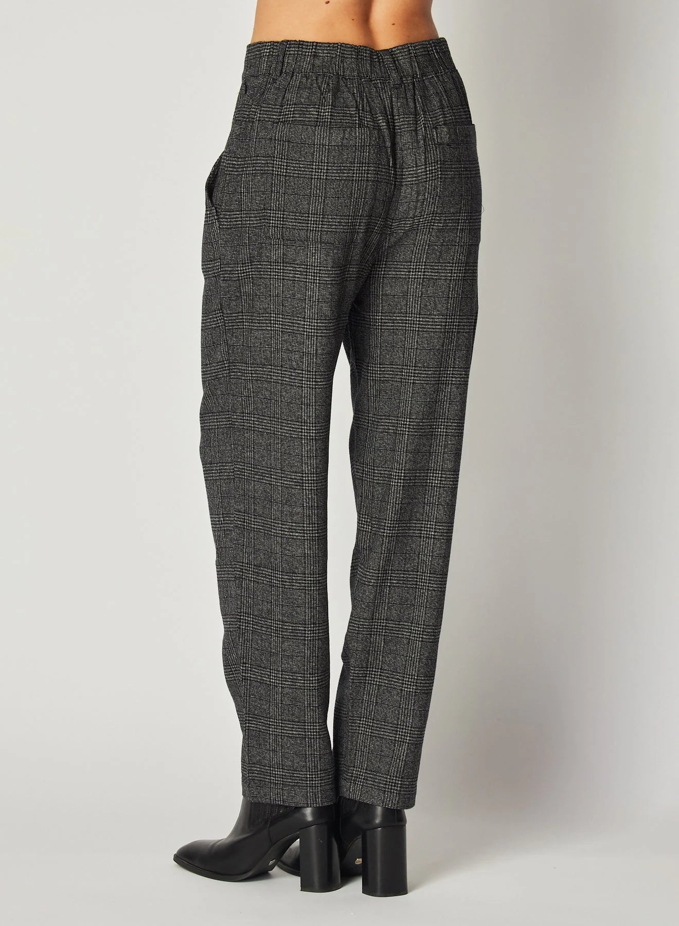 Bella Dahl Relaxed Pleat Front Trouser