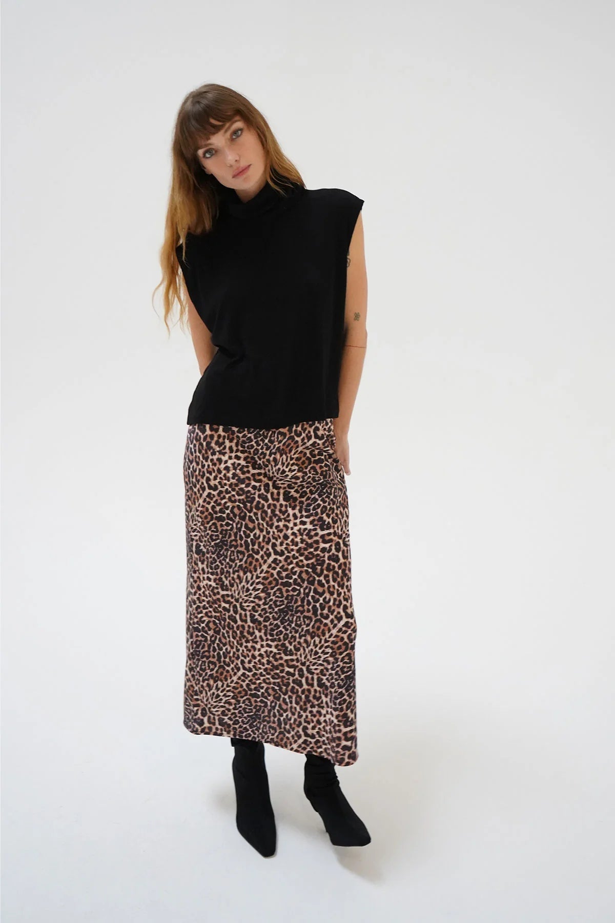 LNA Zia Midi Skirt