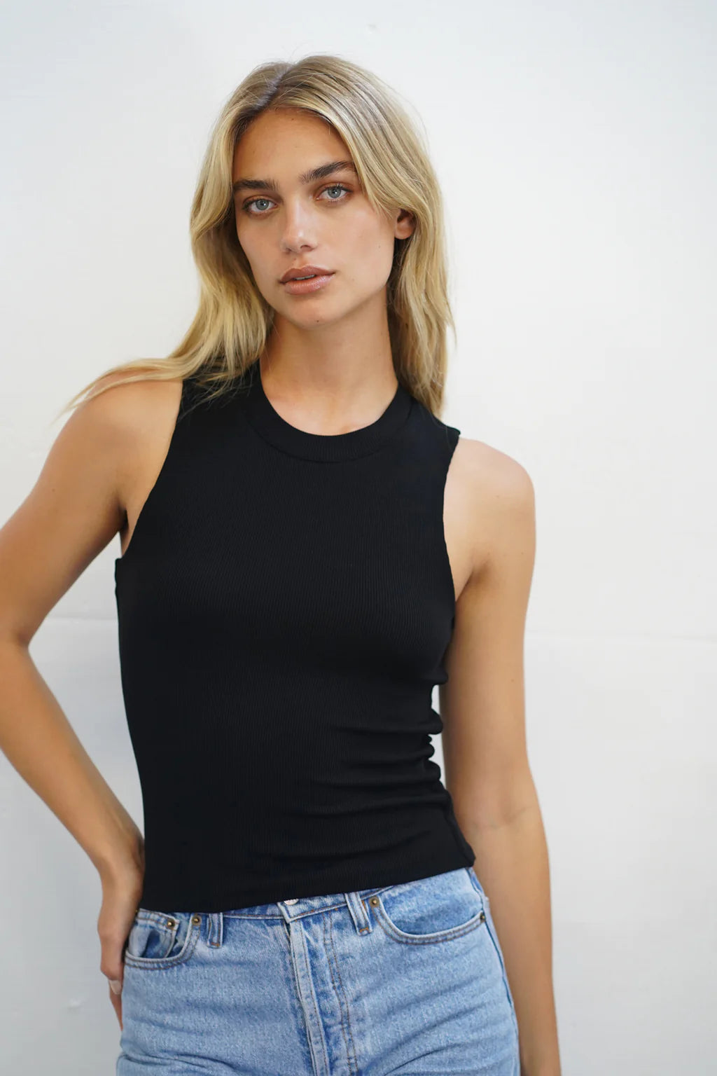 LNA Ribbed Double Layer Tank